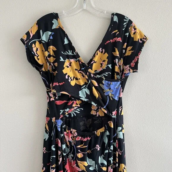 Pact Fit & Flare Crossback Maxi Dress in Black Floral, L - Picture 7 of 9